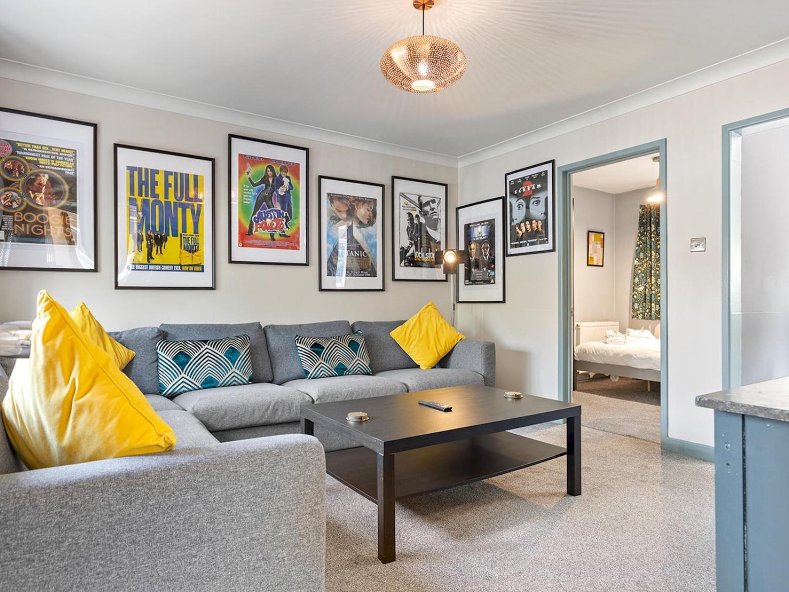 Bright Modern With Free Parking Pass The Keys Holiday home