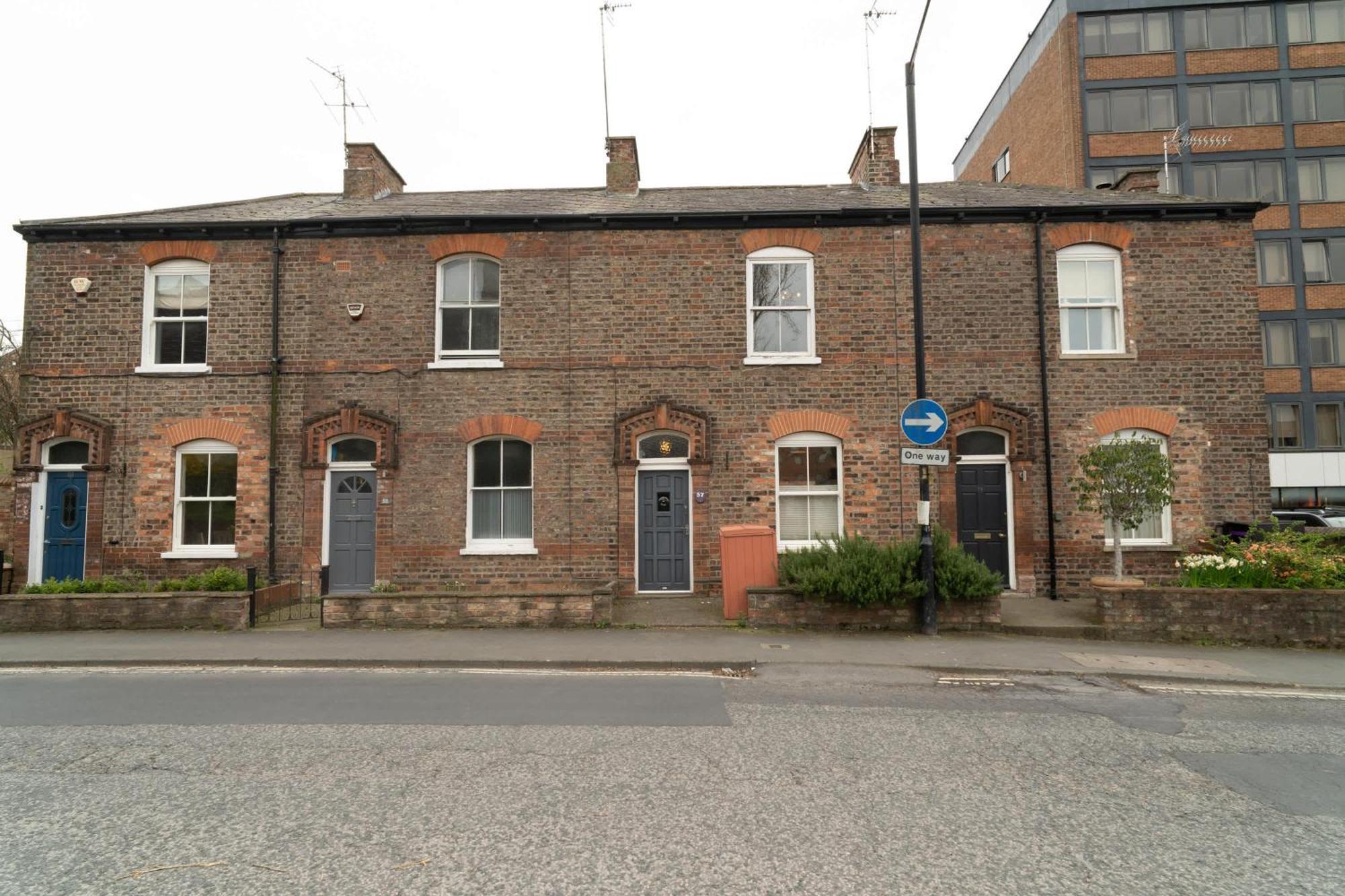 St Denys View With Free Parking Apartment *
