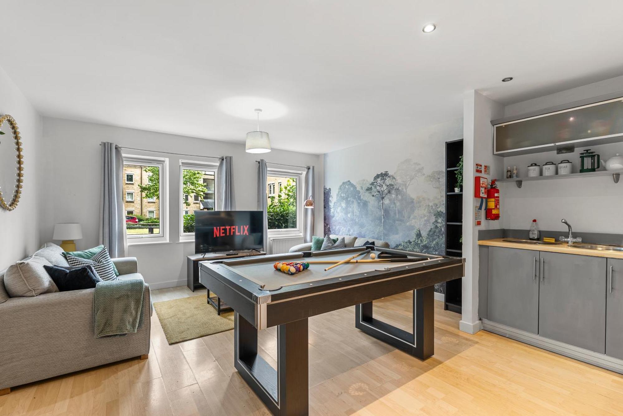 Chic Getaway - Pool Table - Free Street Parking * York