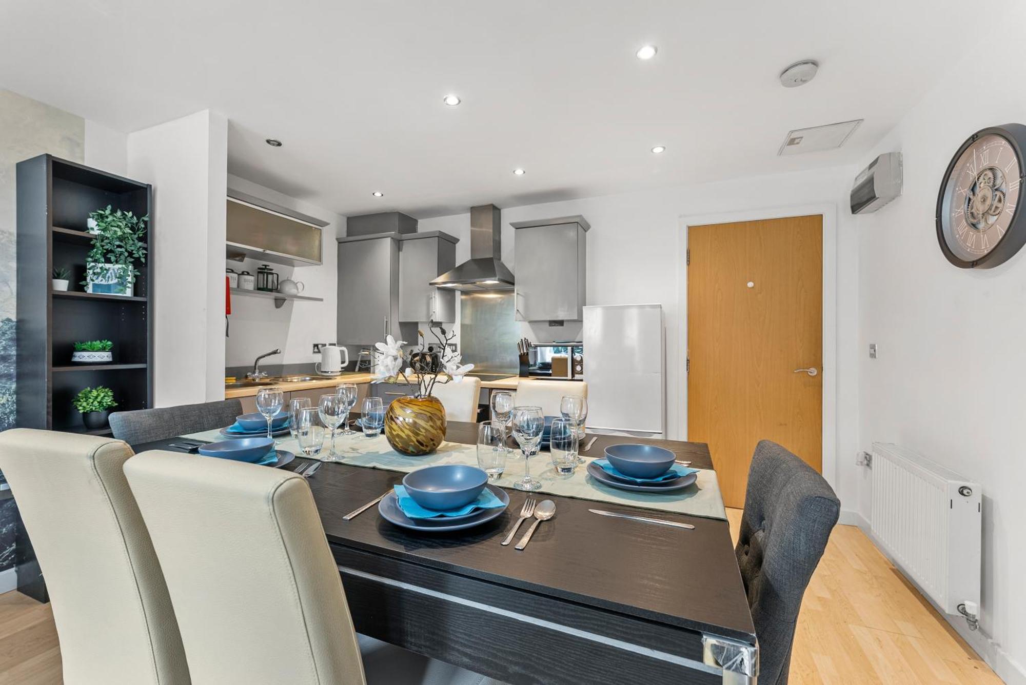 Apartment Chic Getaway - Pool Table - Free Street Parking York