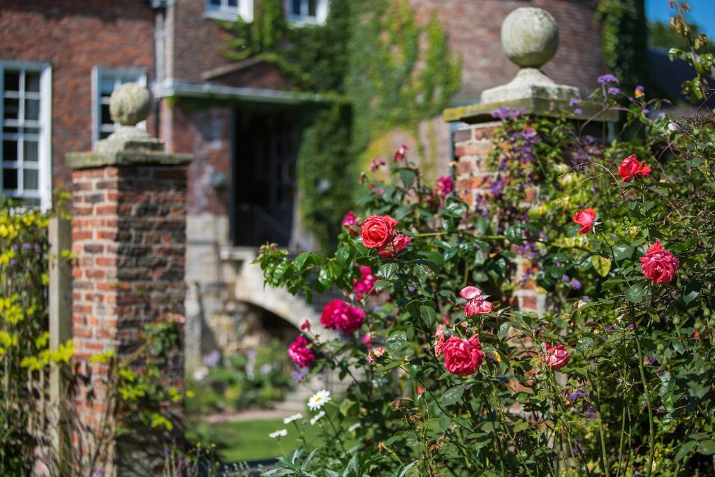 Grays Court