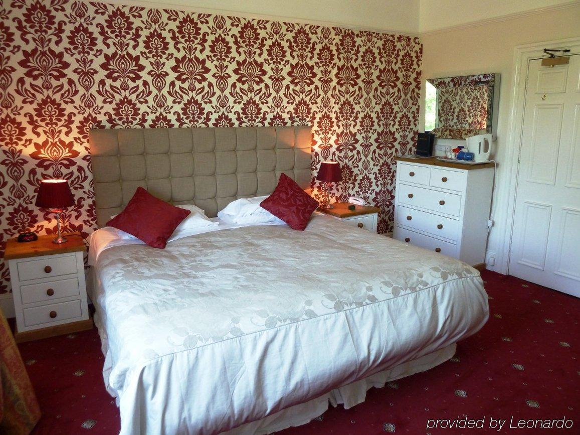 Knavesmire Manor And Leisure 2*