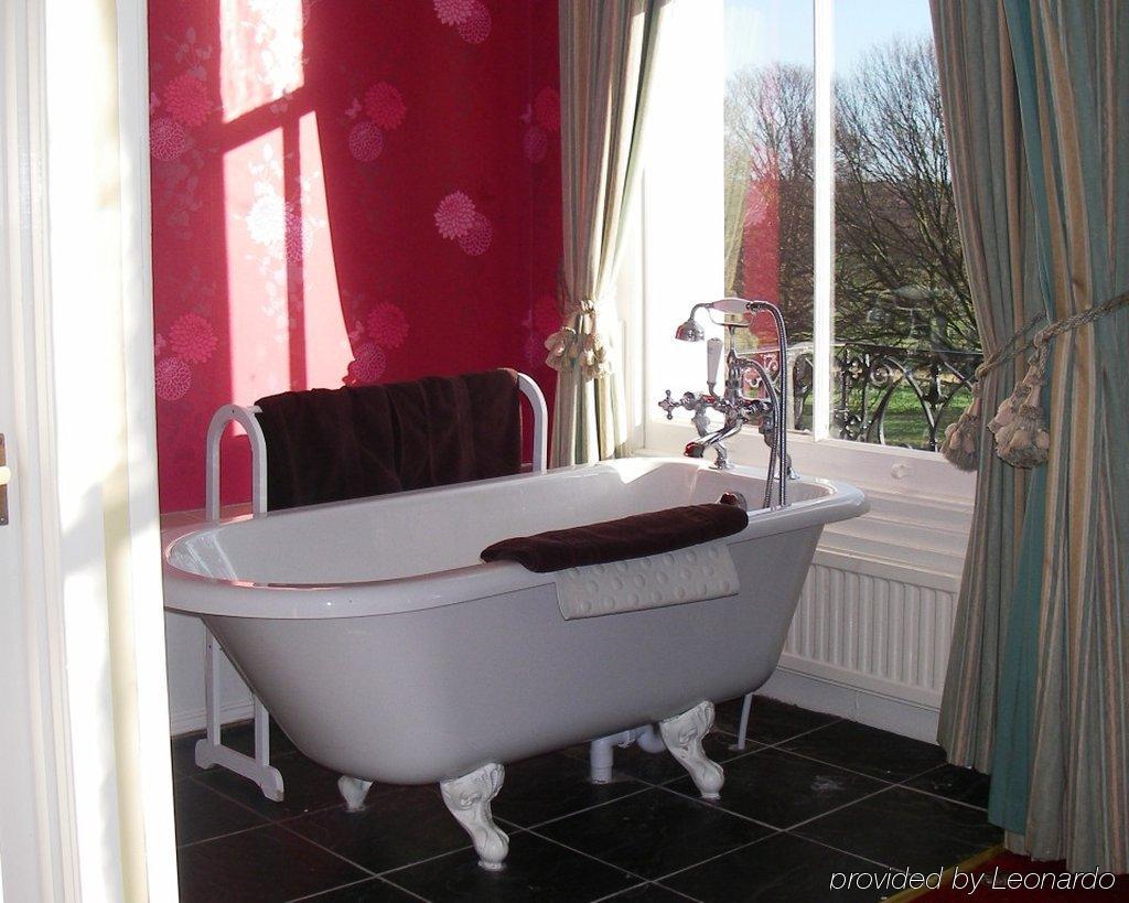 Hotel Knavesmire Manor And Leisure York