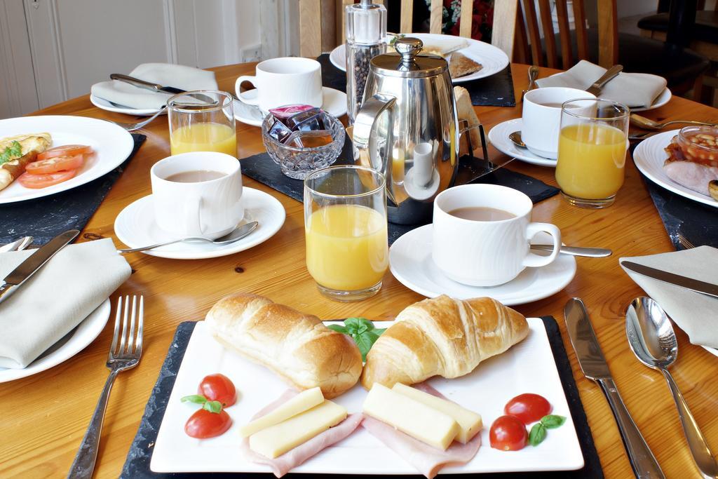 Bronte Guest house 4*