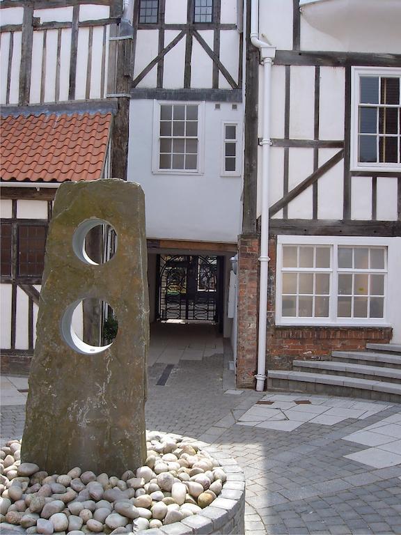 Apartment 11 Talbot Court