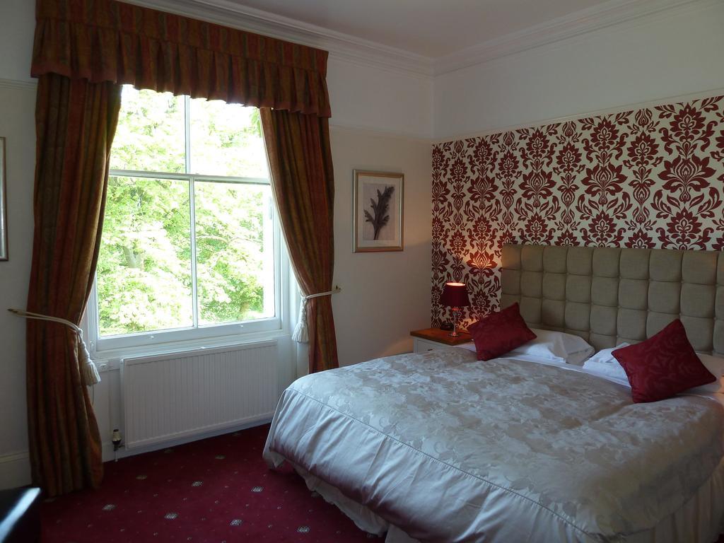 Hotel Knavesmire Manor And Leisure 2*