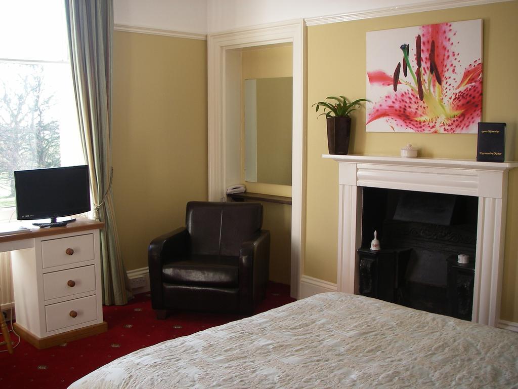 Knavesmire Manor And Leisure