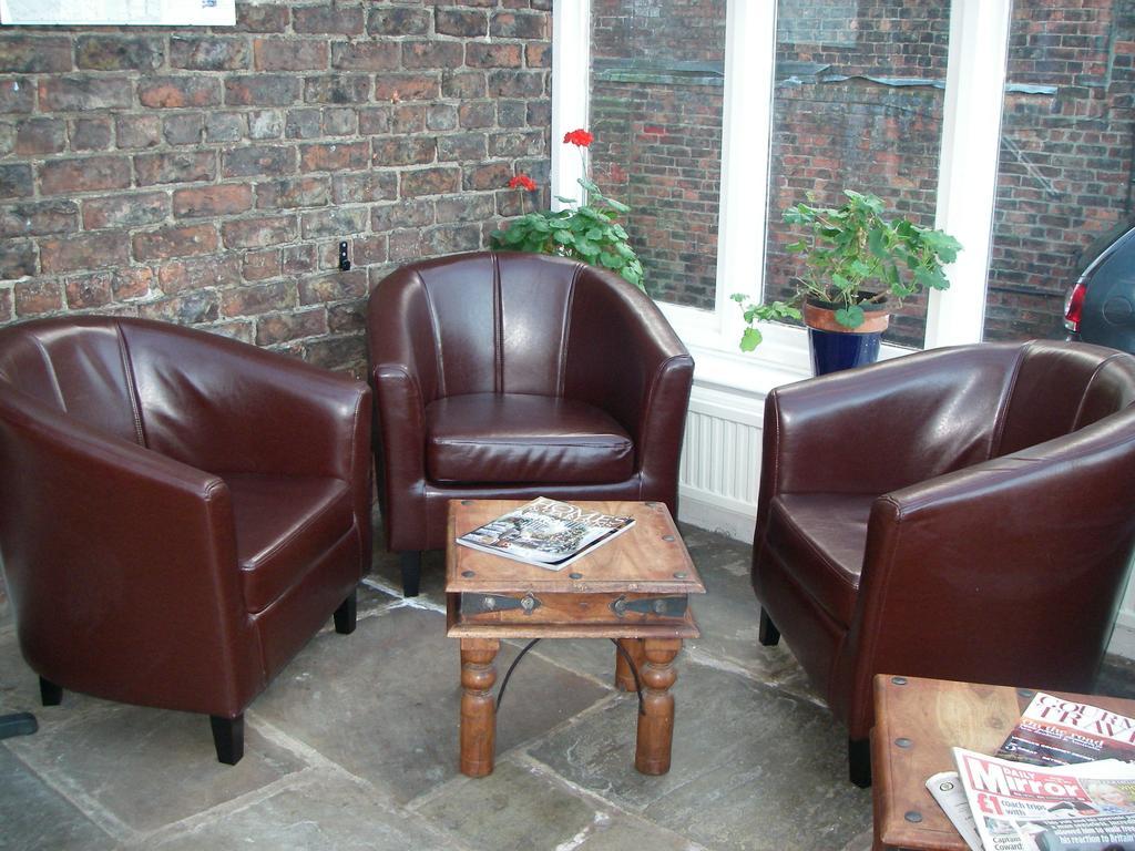 Hotel Knavesmire Manor And Leisure York