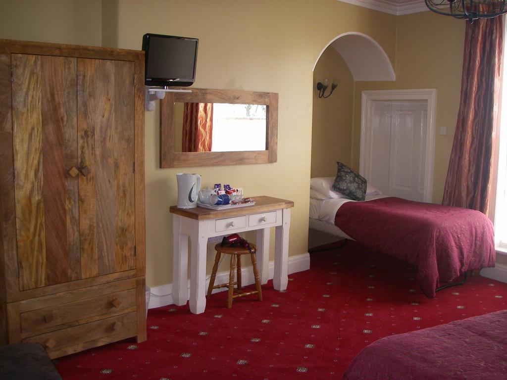 Hotel Knavesmire Manor And Leisure York