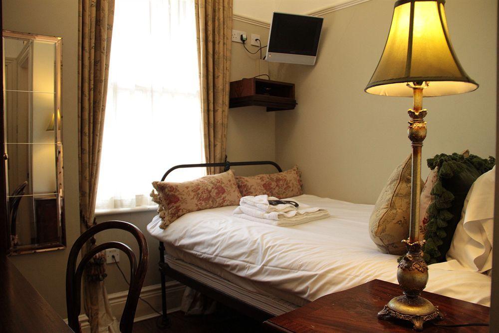 Clementine's Hotel 5*