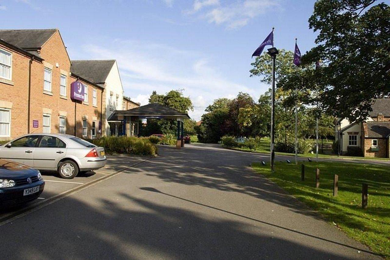 Hotel Premier Inn York North 3*