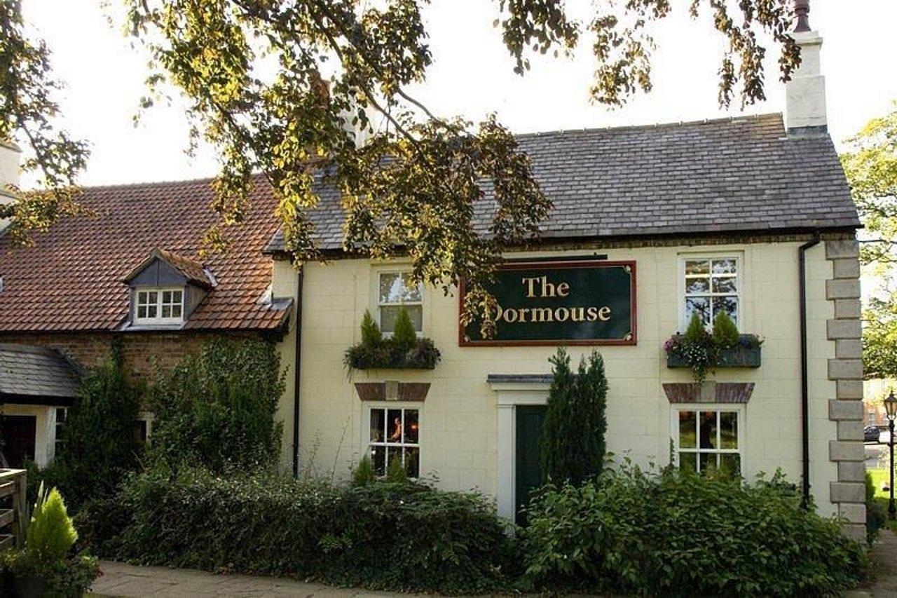 Hotel Premier Inn York North 3*