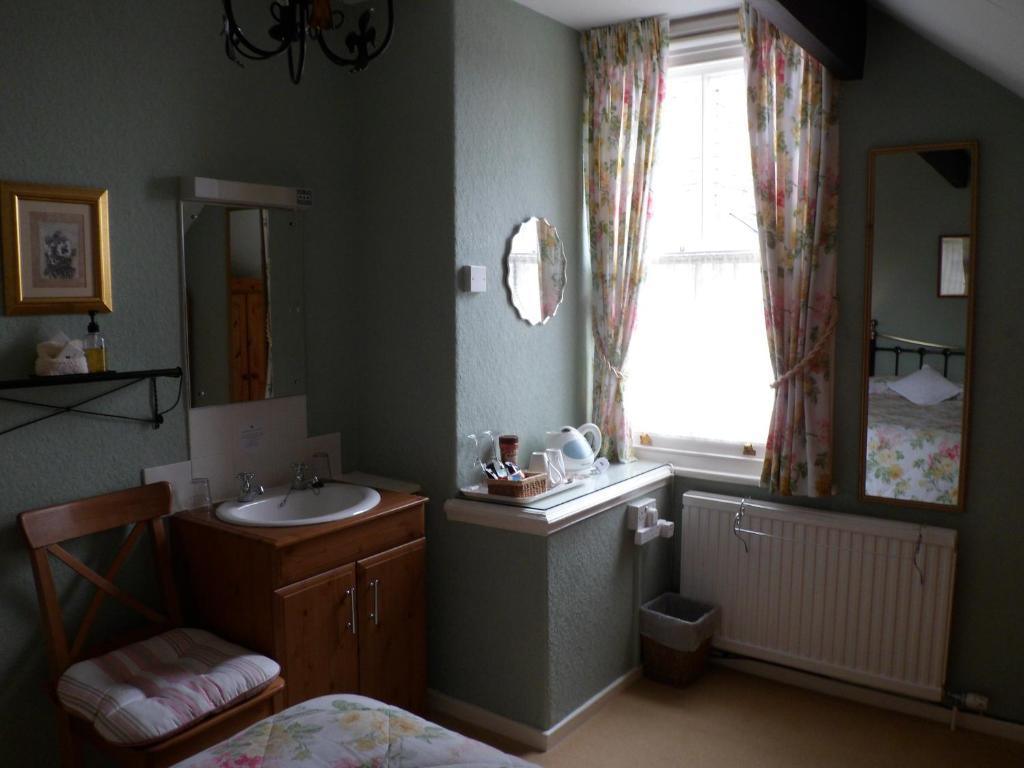 The Farthings Bed & Breakfast 4*