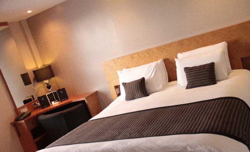 Centre By Ihg 4* York