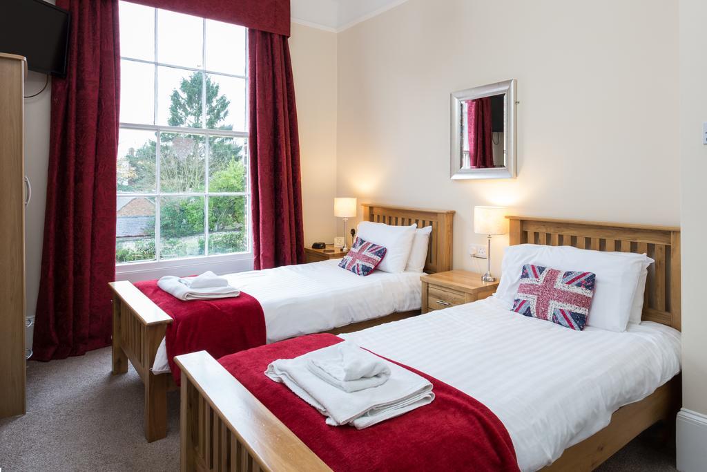 Guest house Airden House