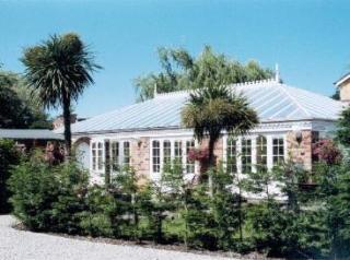 Knavesmire Manor And Leisure Hotel 2*