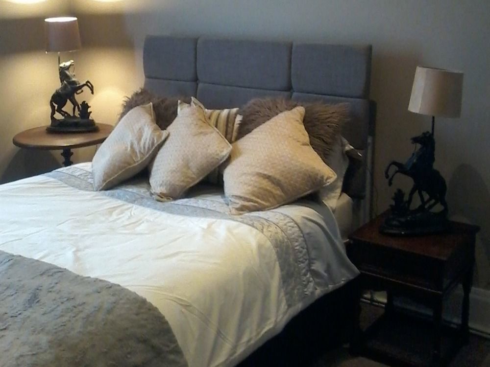 Hotel Dovecote House 2*