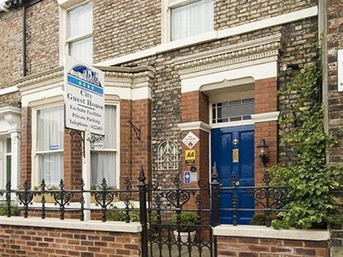 Hotel City Guest House 4*