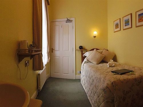 Hotel City Guest House 4*