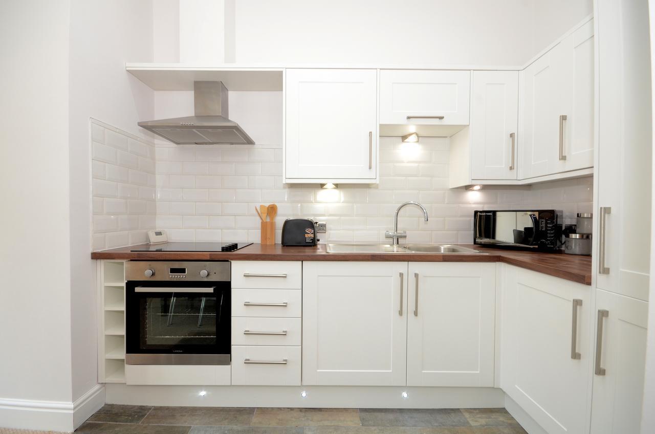 4 The Keyes- Stunning & Stylish With Free Parking Apartment York