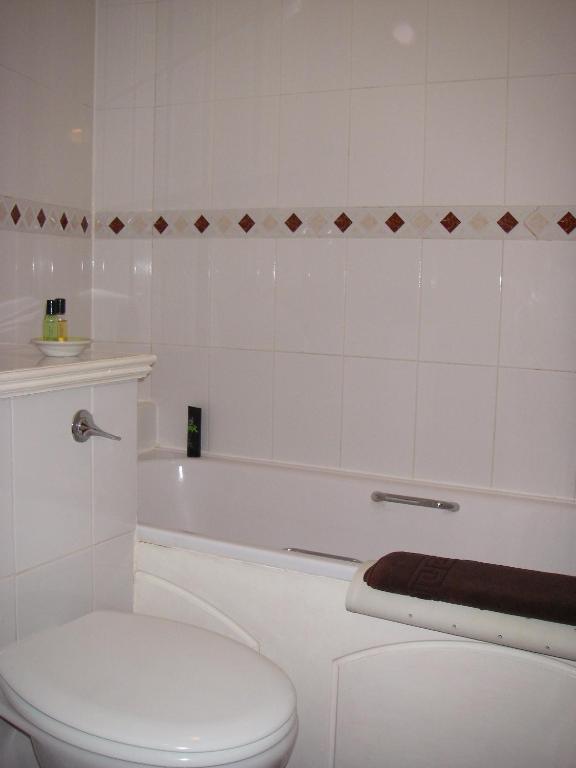 Knavesmire Manor And Leisure 2* York