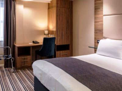 Centre By Ihg Hotel