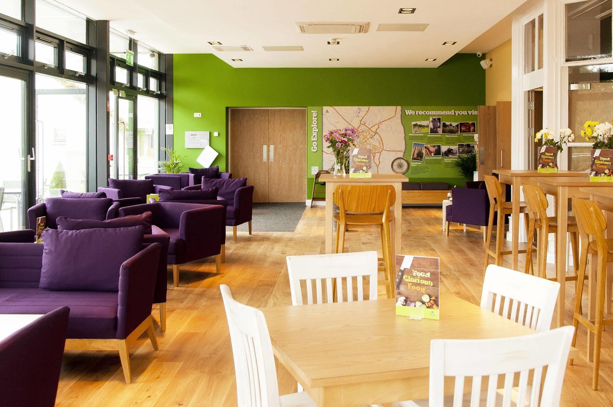 Hostel Yha
