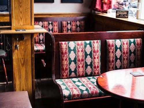 Waggon And Horses 3*