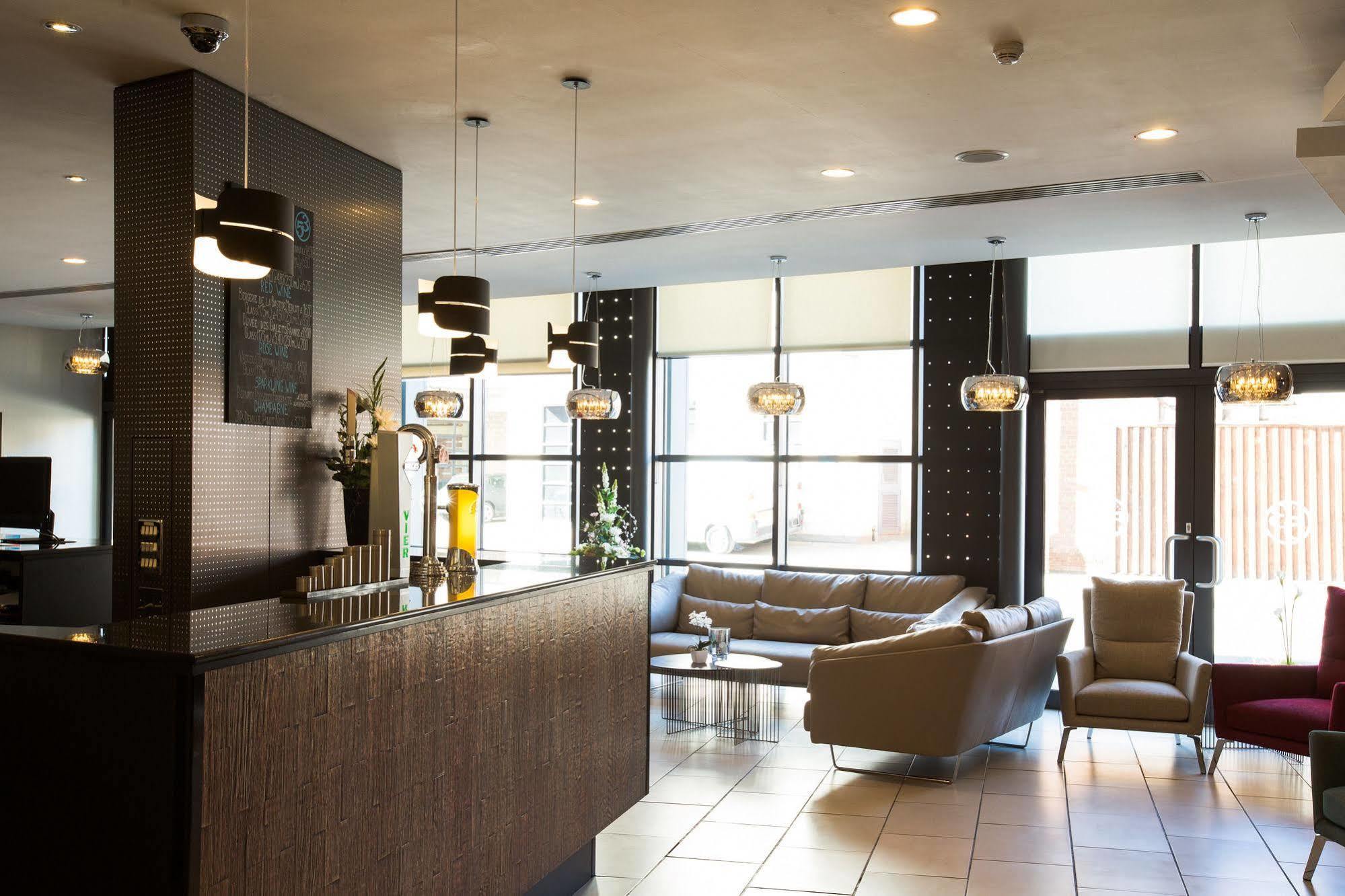 Hotel Centre By Ihg 4*