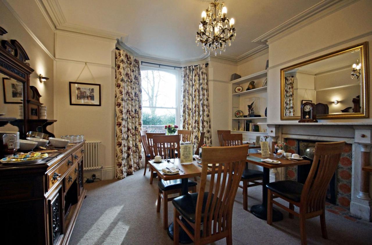 Bronte Guest house 4*