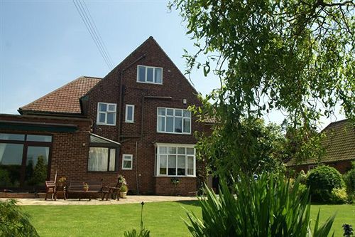Westergate House Bed & Breakfast 3*