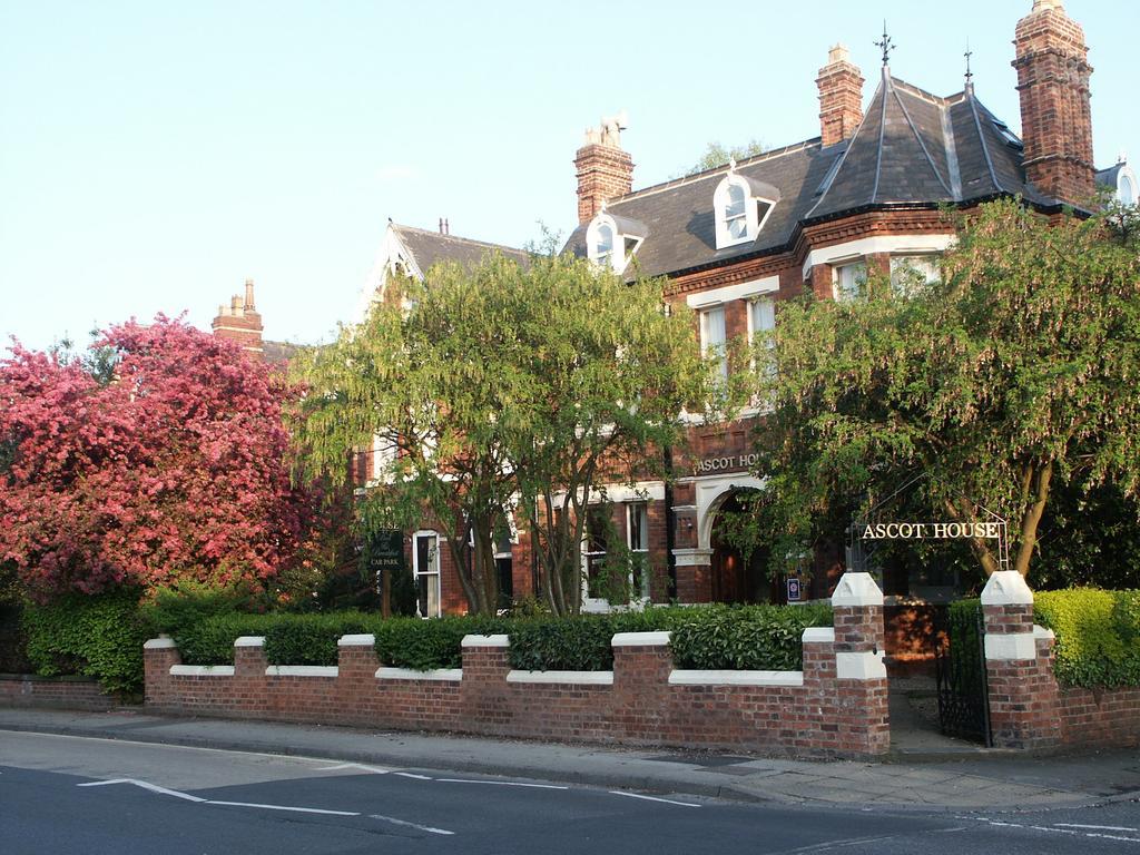 Ascot House 4* York
