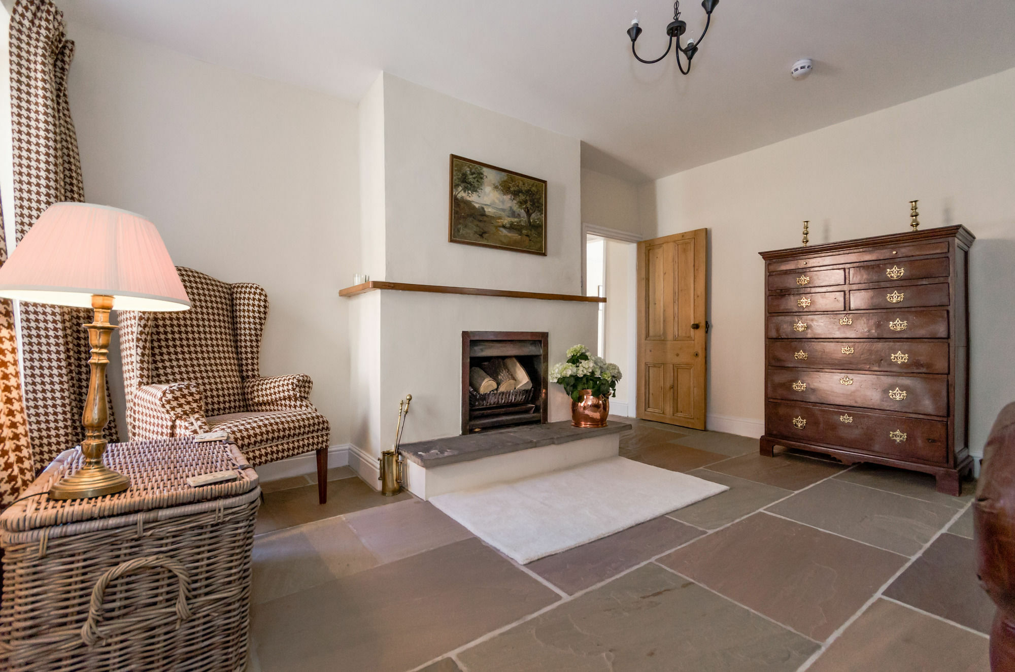 Guest house No93 Oower Hoose 4*