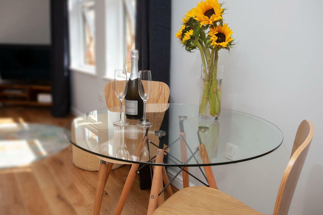 7 Gibson House - Chic Centre With Parking * York