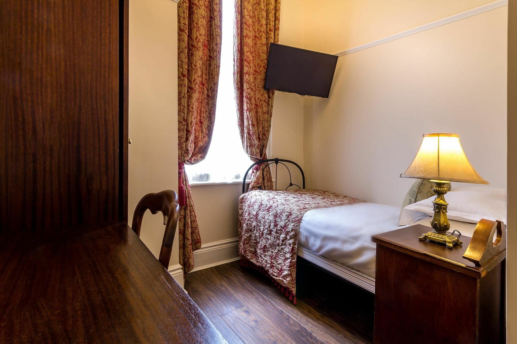 Clementines Town House Hotel, Bw Premier Collection