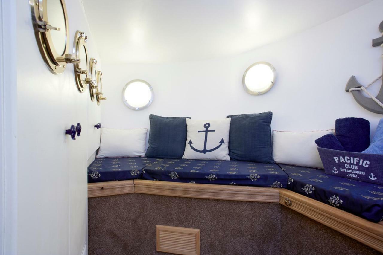 Botel Motor Vessel Till York