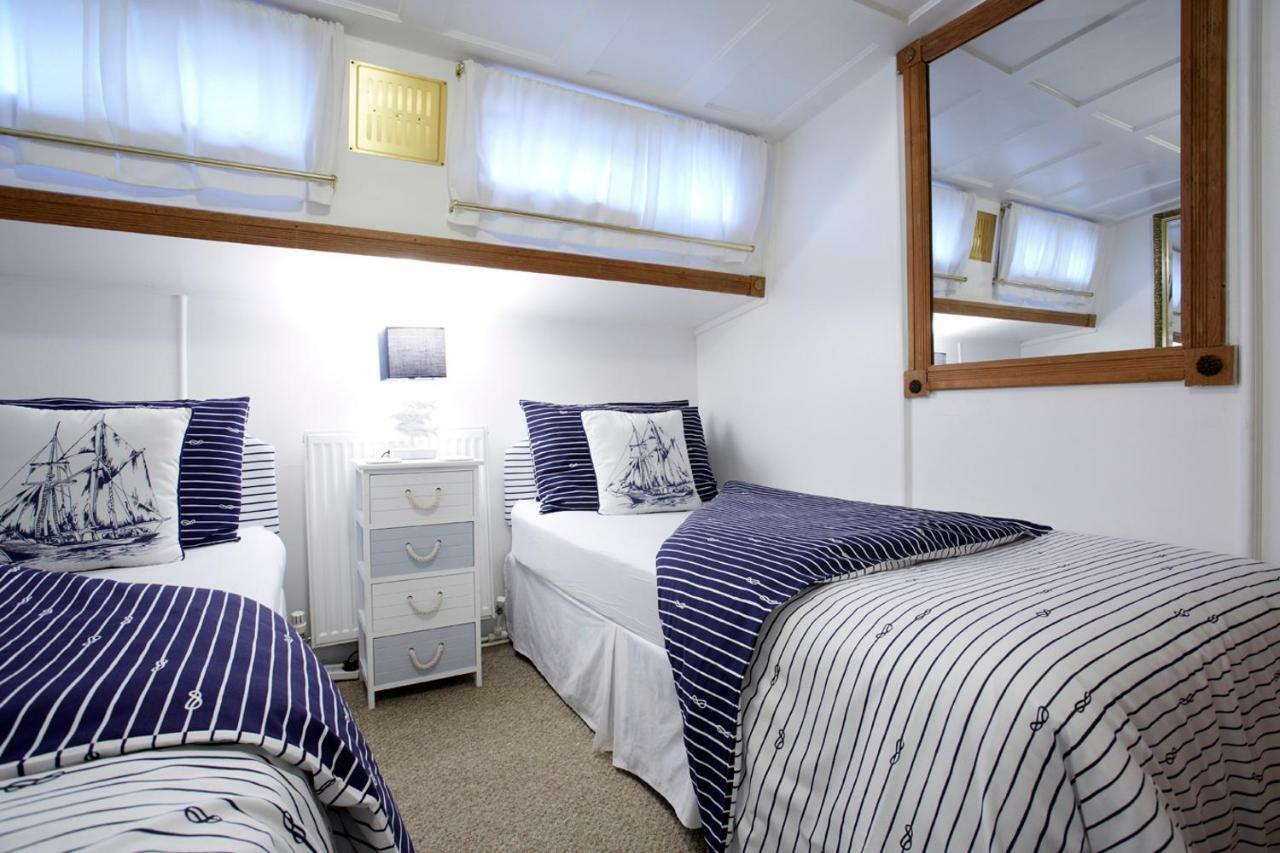 Motor Vessel Till Botel