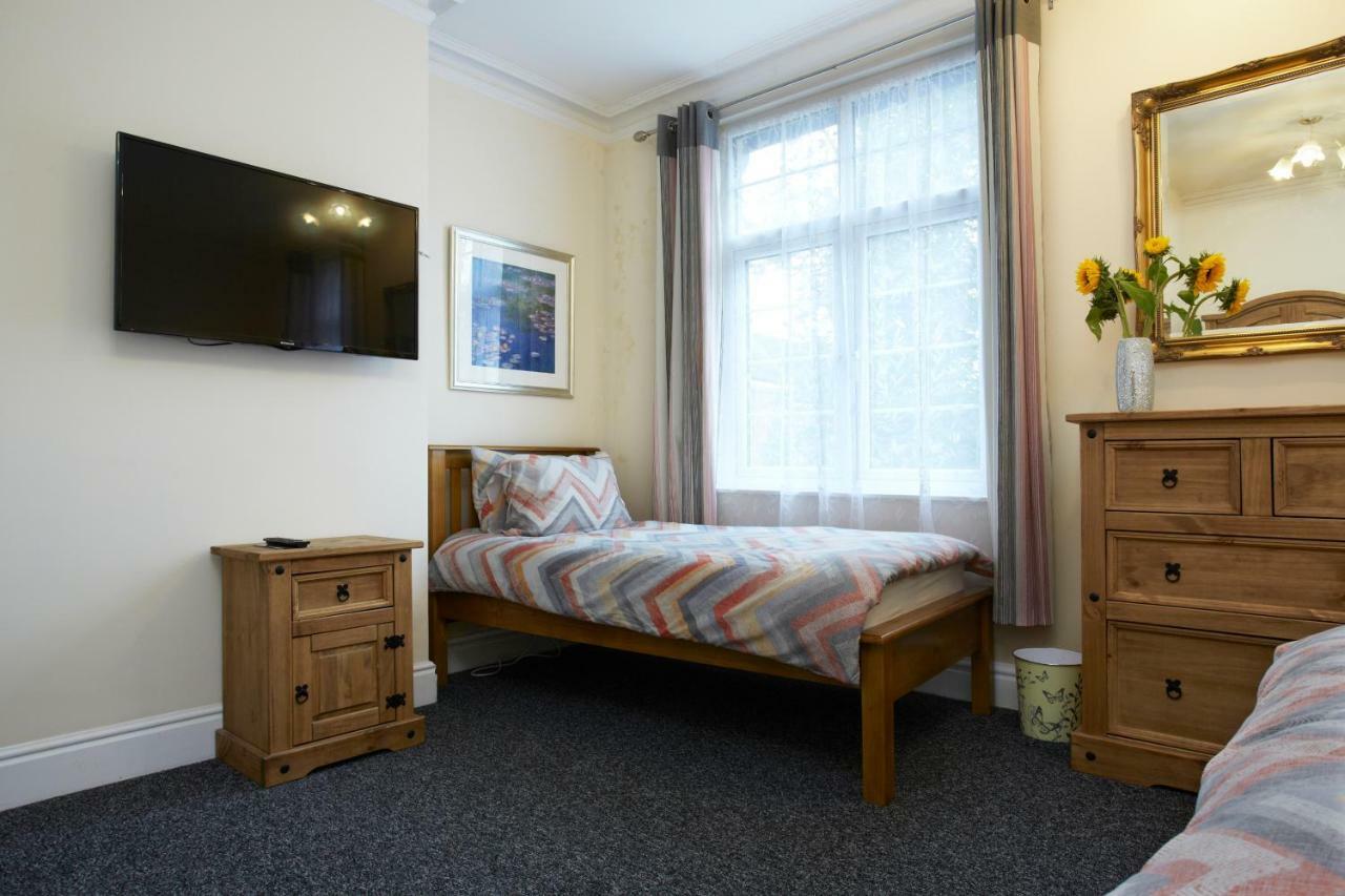 Homestay Vas' House York