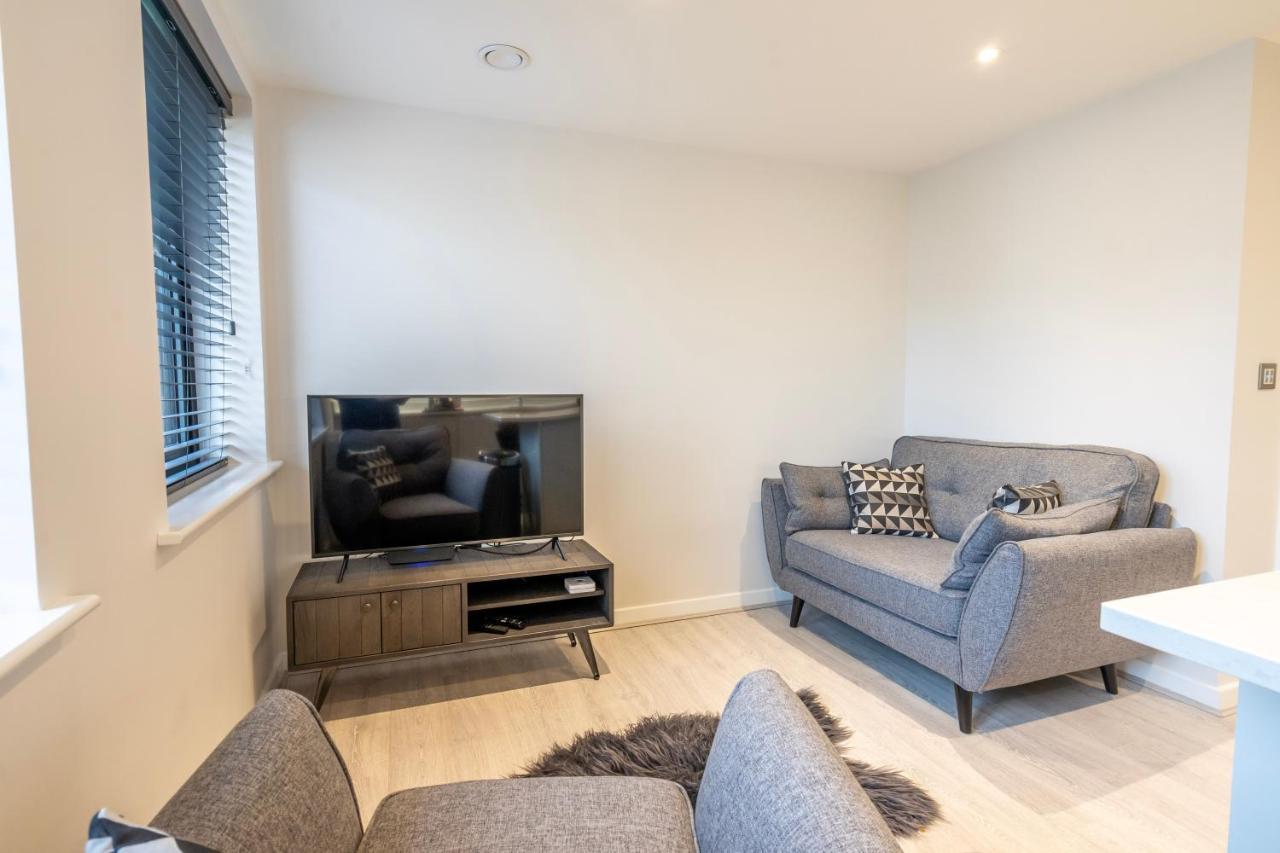 25 St John's Mews