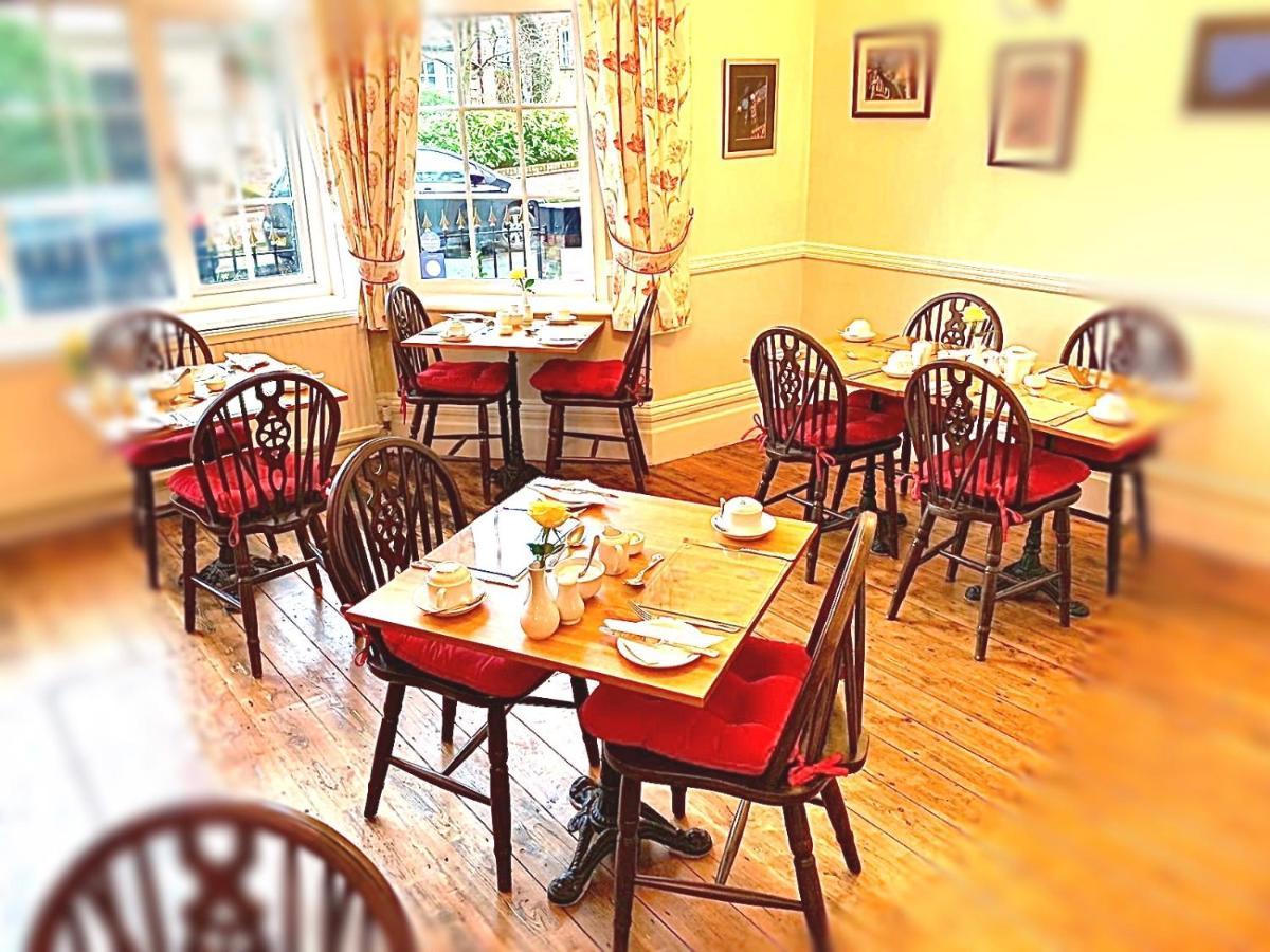 Bed & Breakfast St. Raphael Guest House 4*